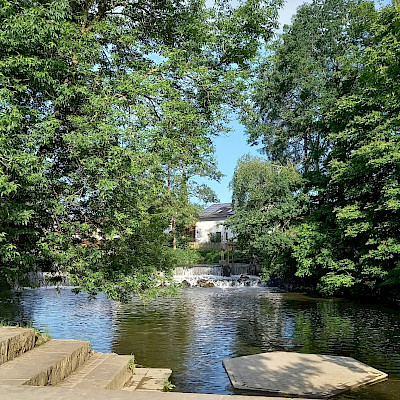 Wehr am Schloss Aham an der Vils