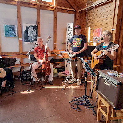 Die Gruppe Musik ohne Grenzen - MoG - i mit Freunden