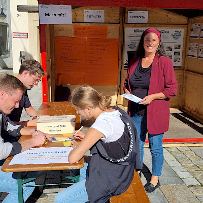 ILE-Stand mit Kartenabfrage 